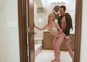 Cậu thanh niên trở thành nơi giải tỏa của những cô nàng hư hỏng