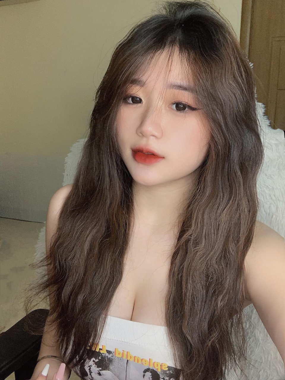 Anh công nhân trúng số được xoạc cô quản lý nữ xinh đẹp